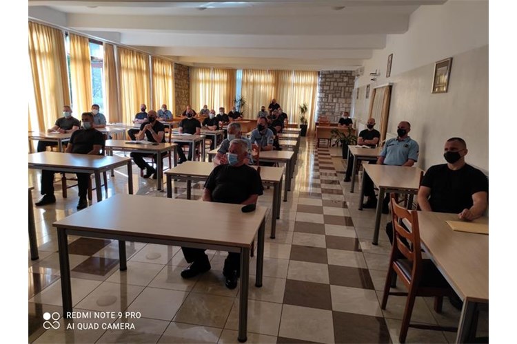 Slika Usavršavanje u poznavanju i primjeni borilačkih vještina edukacija